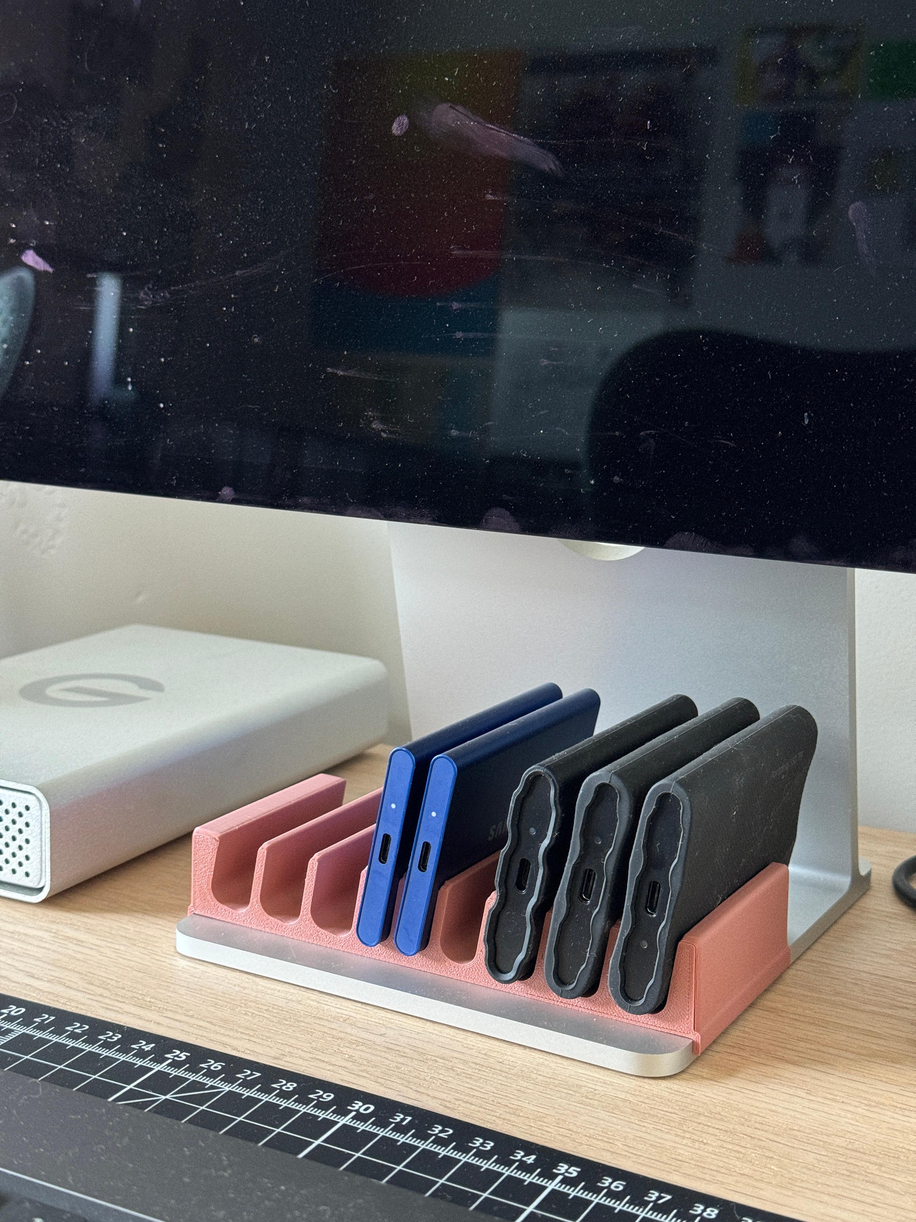SSD Holder for Apple Studio Display Base 3d model